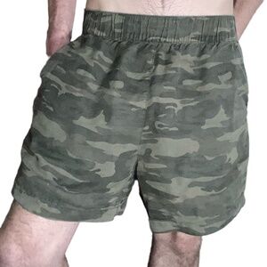 Social Standard by Sanctuary Camo Light-weight shorts
